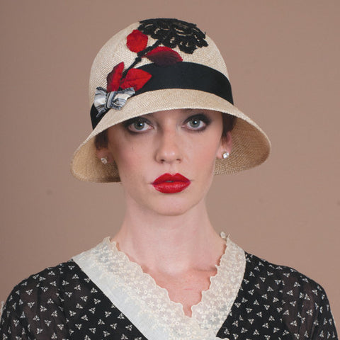 7212EYSI Emily, tea with black and scarlet