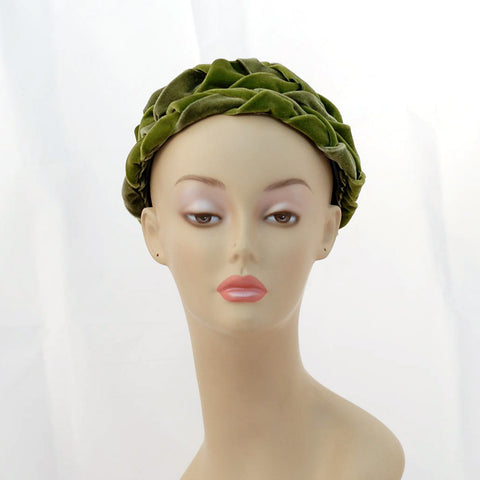 V985 Vintage: I.Magnin, green velvet braided toque, 22-22.5"