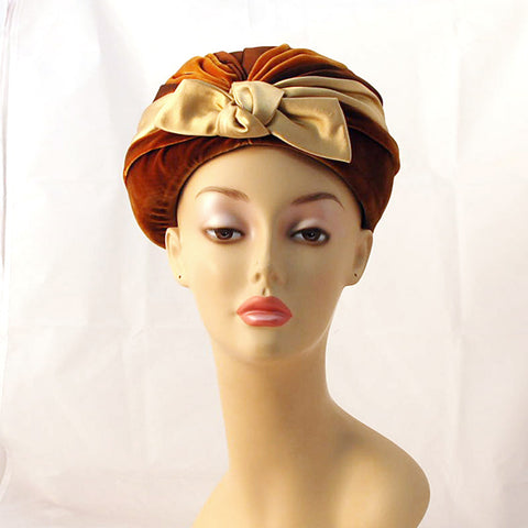 V992 Vintage: Vincent de Koven Original, velvet/silk satin beret, tan/burnt orange, 22"